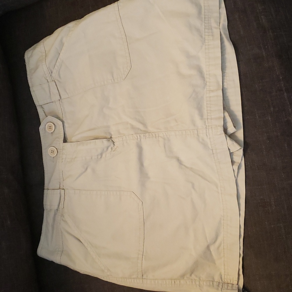 Women Casual Cream Skort